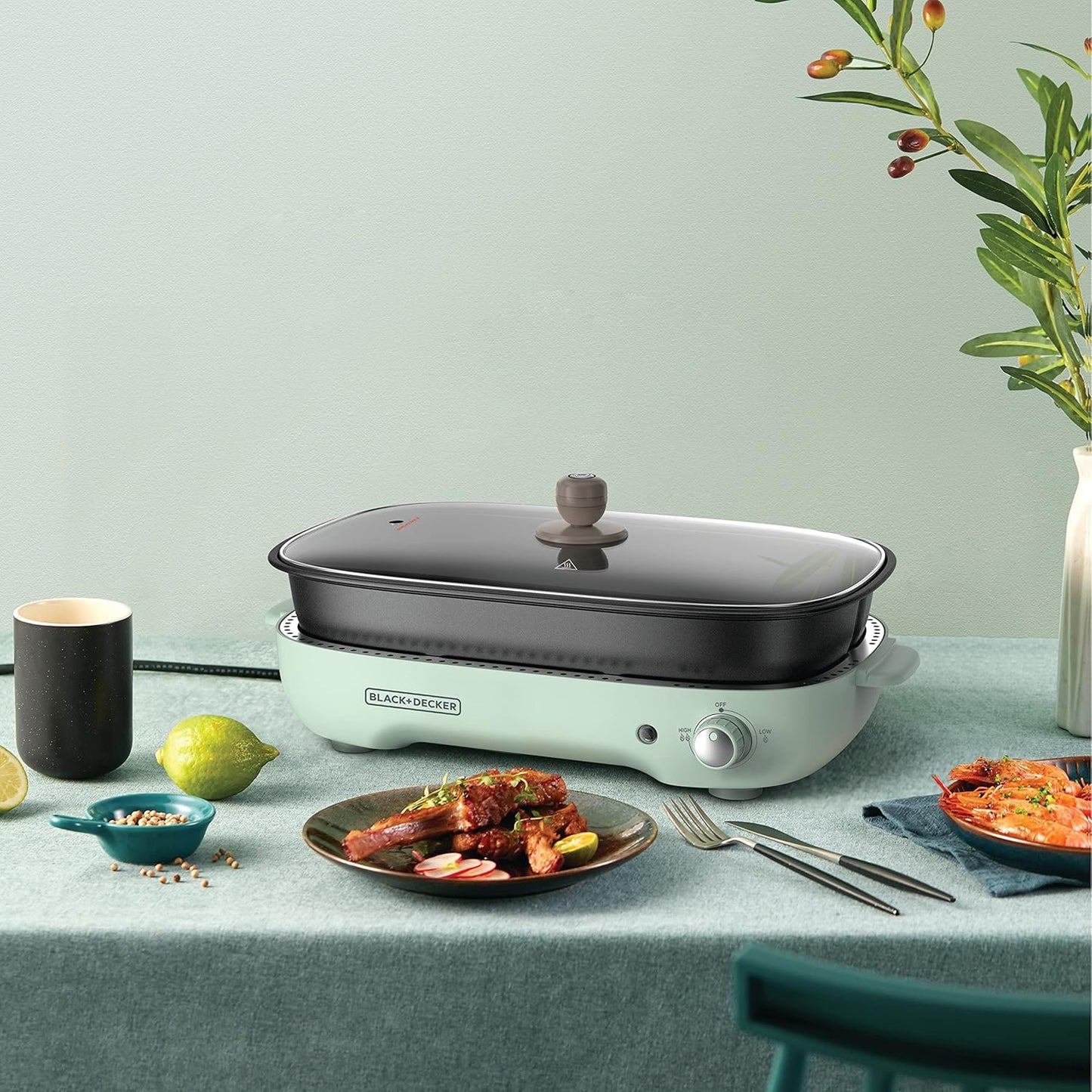 Black + Decker Grill , 3-in-1 Multifunction Grill, 1400W, 4L Family-Sized Capacity, Dual Pattern Grill Plate, 3 Interchangeable Non-Stick Pans for Hotpot, Grilling, Baking & Frying, Green, GMF1400-B5