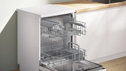BOSCH Series 2 free-standing dishwasher 60 cm, 12 Place Setting, White, SMS26AW00M