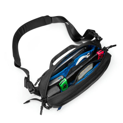 TOMTOC WANDER-T26 DAILY SLING BLACK