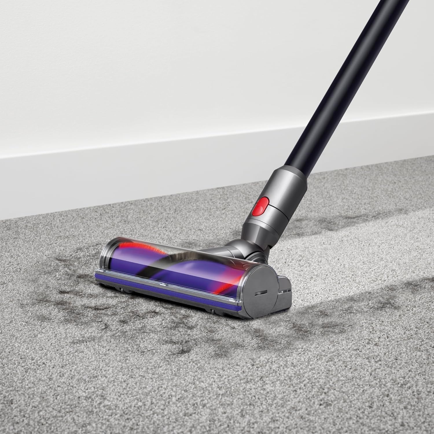Dyson V10 Total Clean - High-Torque Cleaner Head on Carpet