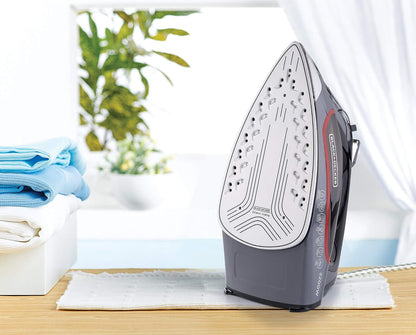 BLACK+DECKER X2050-B5 Steam Iron with Ceramic Soleplate 2200W 380ml Grey/Black