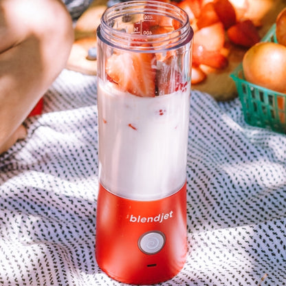 Blendjet V2 Portable Blender Red