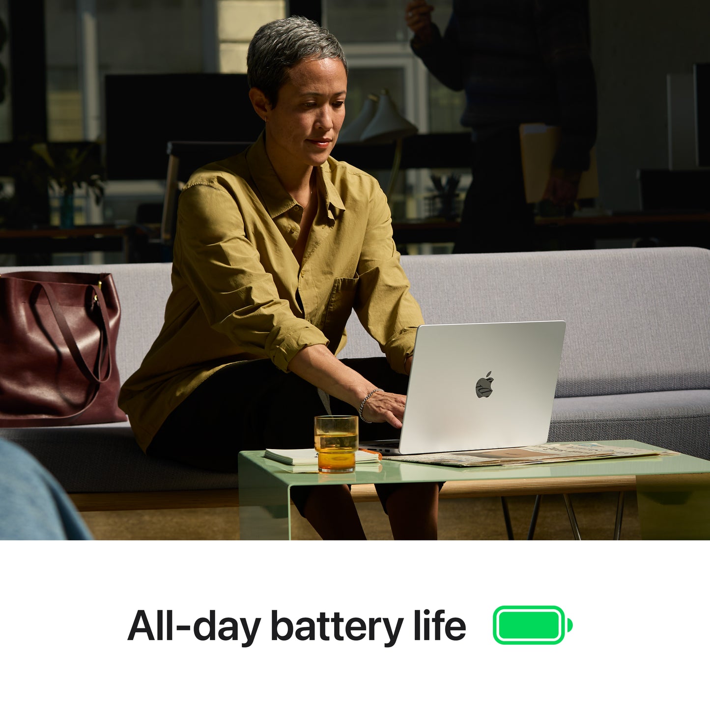 Apple Macbook Pro 14-inch (2024), M4 Max chip with 14-core CPU, 36GB RAM, 1TB SSD, 32-core GPU, 14.2-inch Liquid Retina XDR display, Arb-Eng Keyboard, UAE Version, Silver, MX2G3AB/A