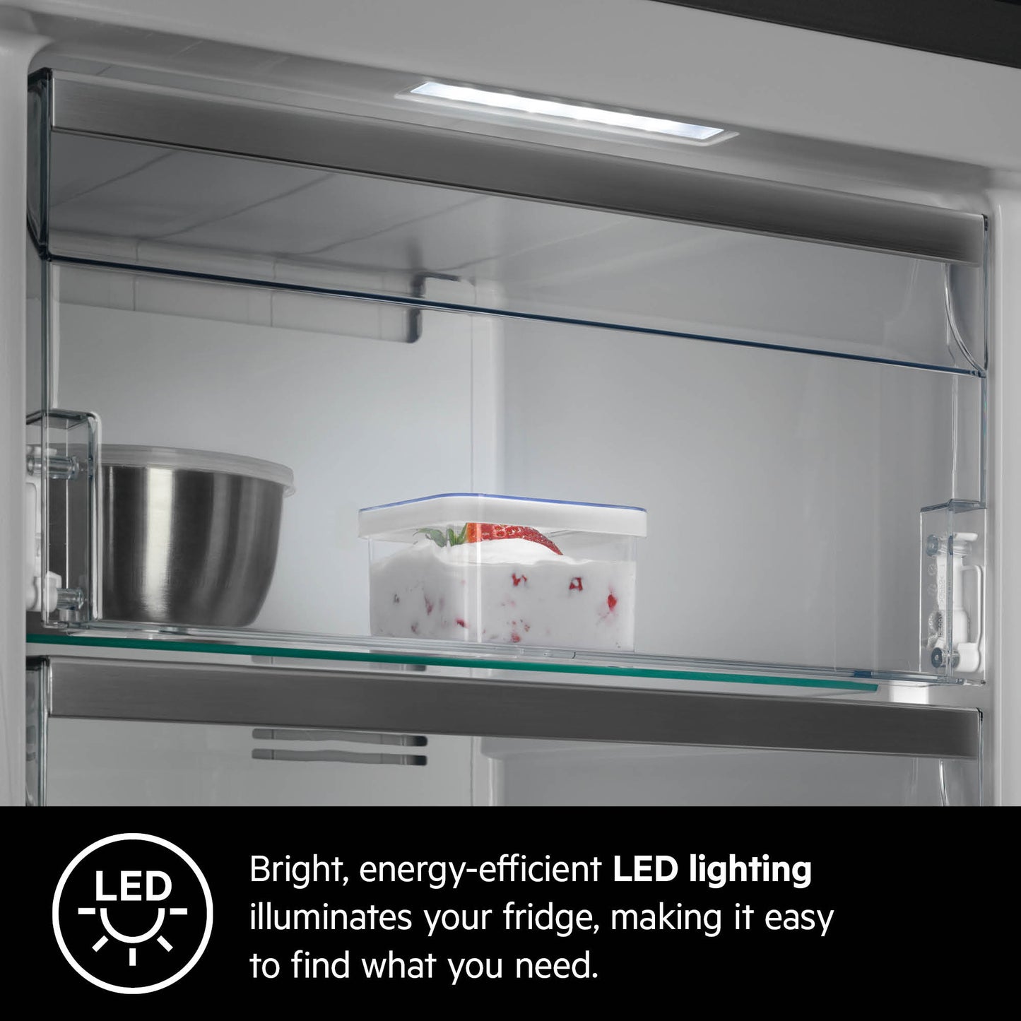 AEG Built-in Refrigerator 310 Litre, No-Frost, inverter Compressor, Tempered glass, Digital Control, White, SKE81811DC