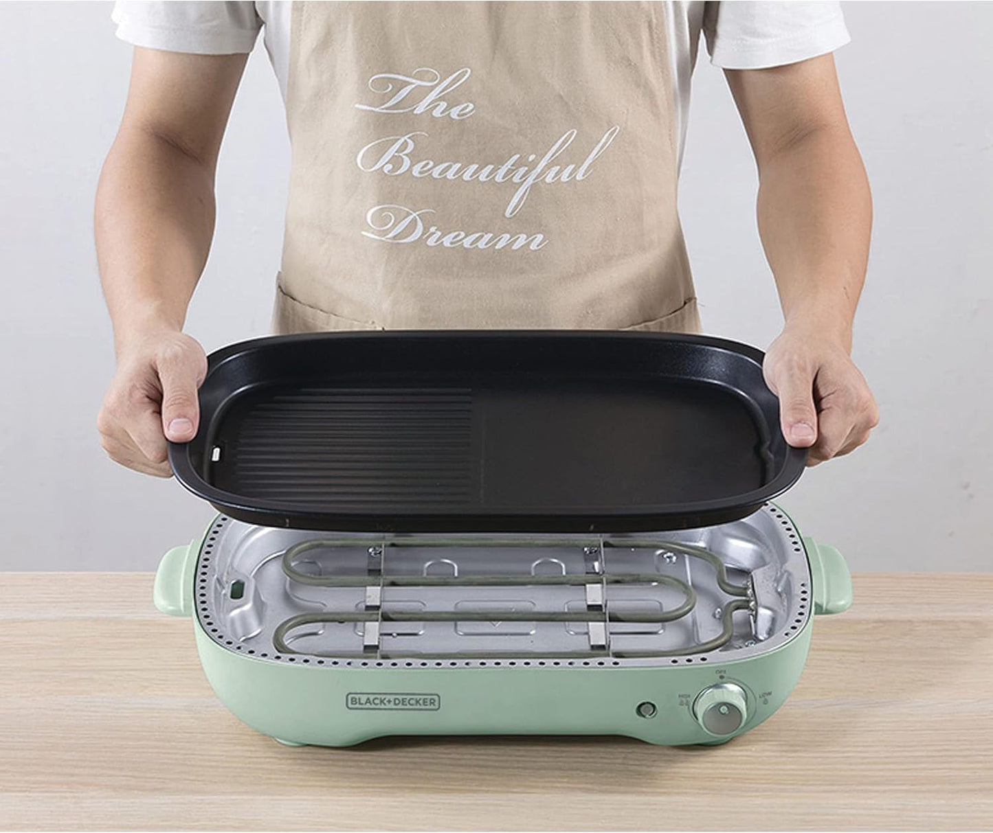 Black + Decker Grill , 3-in-1 Multifunction Grill, 1400W, 4L Family-Sized Capacity, Dual Pattern Grill Plate, 3 Interchangeable Non-Stick Pans for Hotpot, Grilling, Baking & Frying, Green, GMF1400-B5