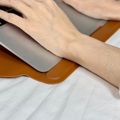 Infinyty Eleve Leather MacBook Case, Brown