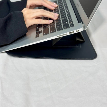 Infinyty Eleve Leather MacBook Case, Black