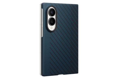 Samsung Z Fold8 Carbon Magnet Case Blue - Lifestyle